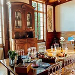 Nocleg ze śniadaniem Chateau Du Guerinet Saint-Priest-Bramefant