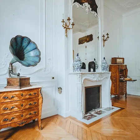 Chateau Du Guerinet Bed & Breakfast *