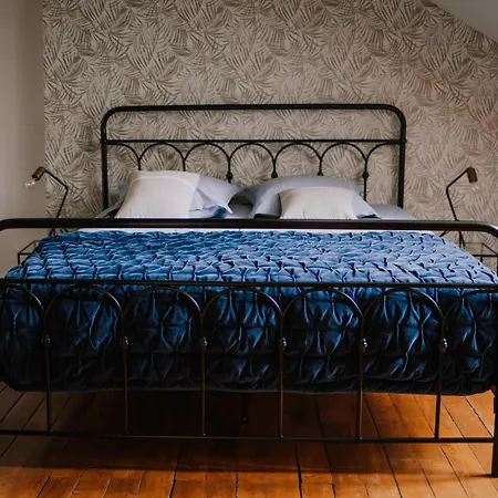 Chateau Du Guerinet Bed & Breakfast *