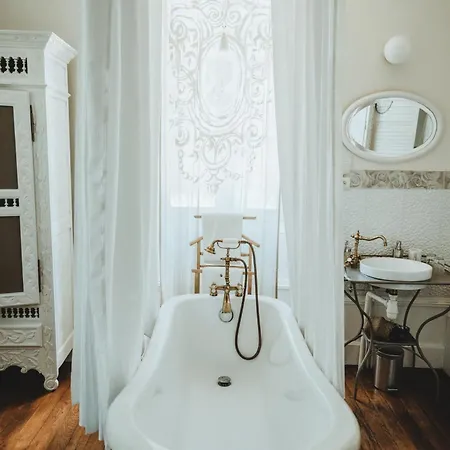 Bed & Breakfast Chateau Du Guerinet Saint-Priest-Bramefant