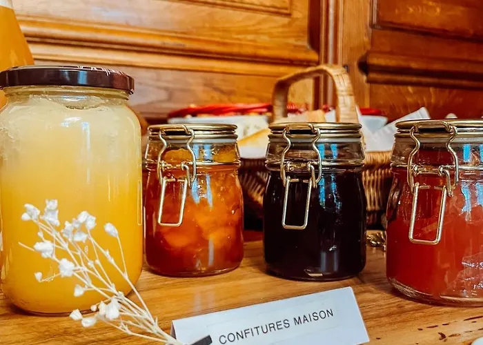 Chateau Du Guerinet Nocleg ze śniadaniem *